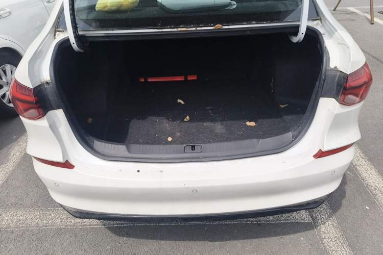 Used Chevrolet Monza 2024 1.5L Dual-Clutch Enjoyment Edition Trunk