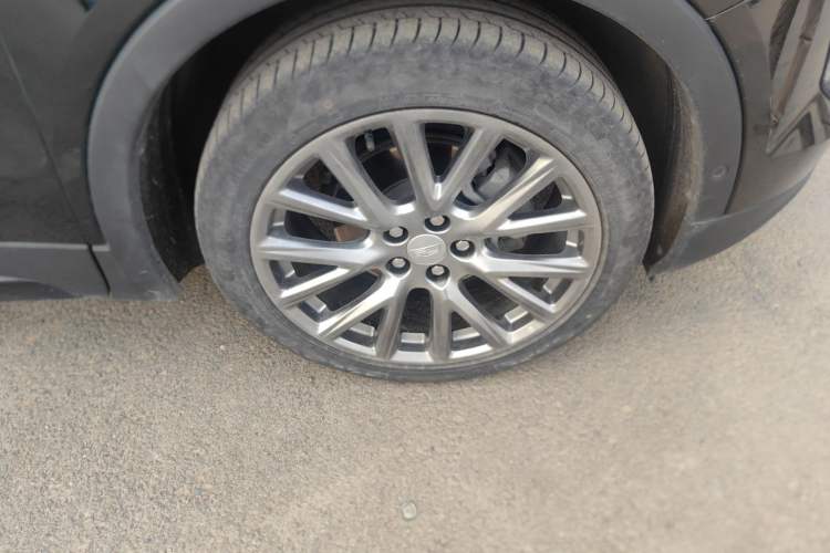 Used Cadillac XT4 2022 28T Four-Wheel Drive Platinum Edition