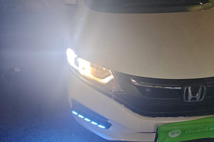 Used Honda Jade 2017 1.8L automatic Comfort version 5 seats
