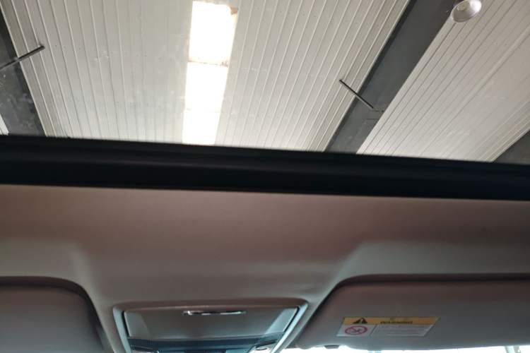 Used Honda Avancier 2019 240TURBO Two-Wheel Drive Comfort Version Headliner