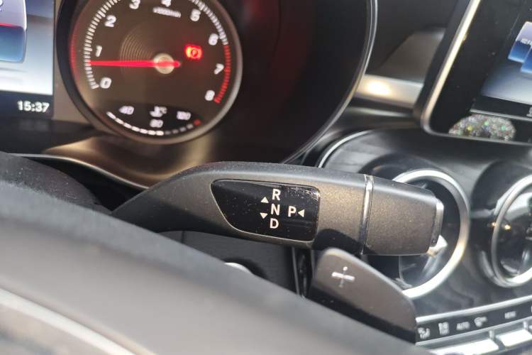 Used Mercedes-Benz C-Class 2017 Restyled C 180 L Fashion Edition Sport Version Gear Lever