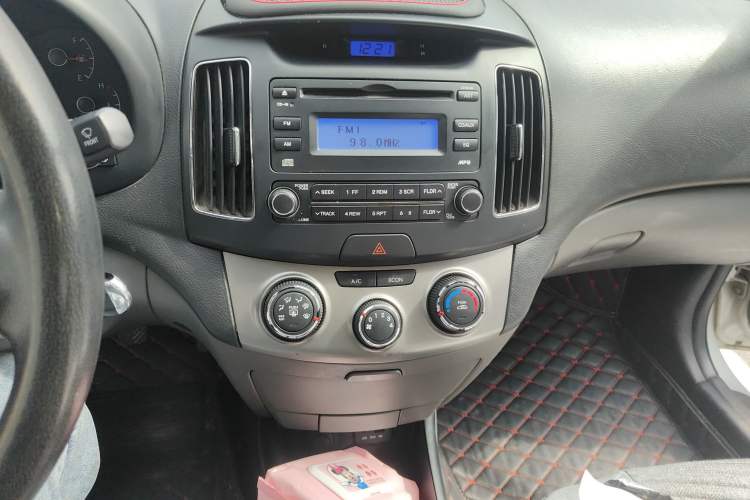 Used Hyundai Celesta 2011 1.6L Manual Luxury Model
