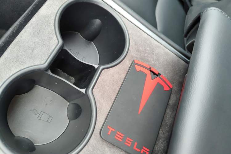 Used Tesla Model Y 2022 Rear-Wheel-Drive Version