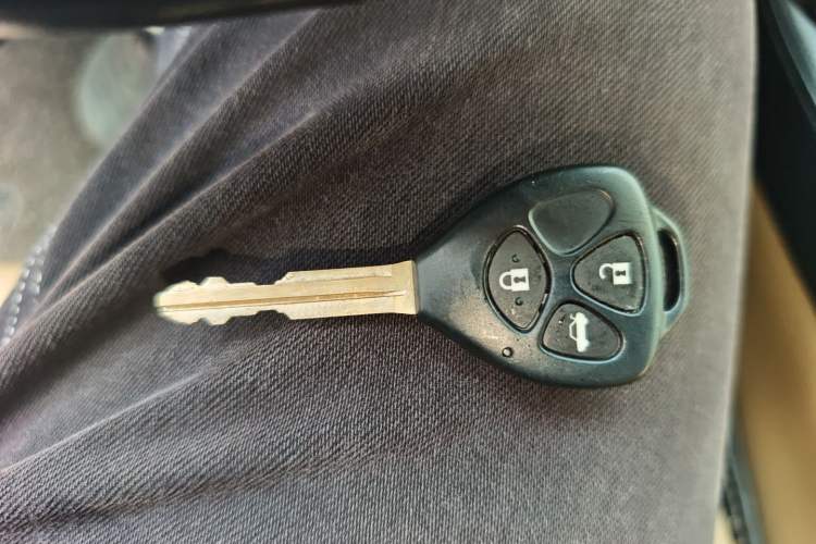 Used Toyota Reiz 2009 2.5S Comfort Edition Vehicle Key