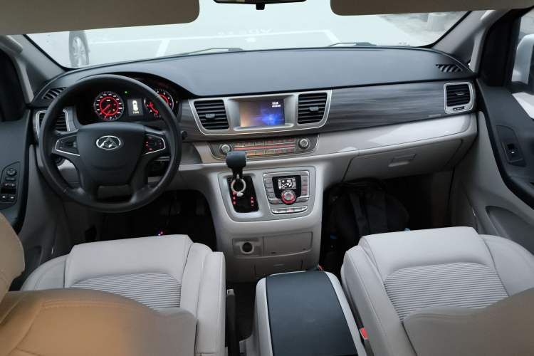 Used SAIC MAXUS G10 2018 PLUS 2.0T Automatic Elite Edition
