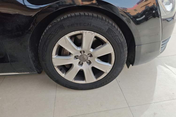 Used Audi A8 2011 A8L 3.0 TFSI quattro Luxury Edition (213kW) Right Front Wheel Hub