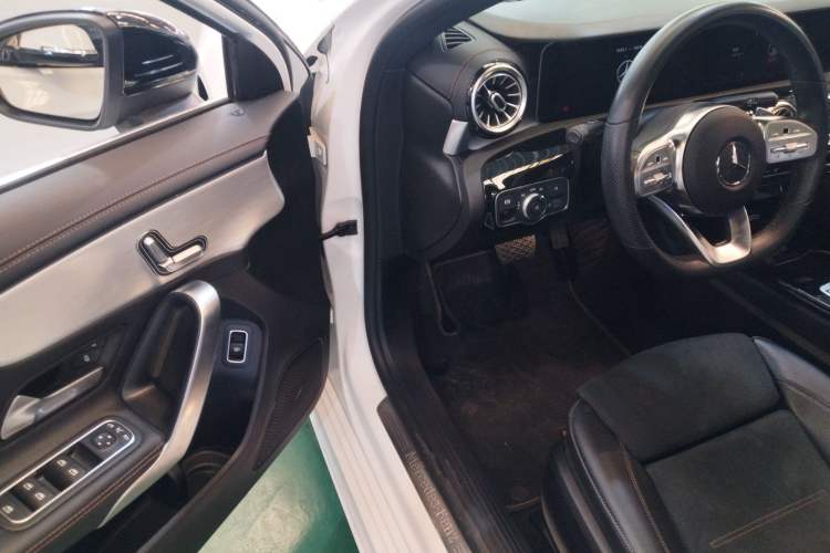 Used Mercedes-Benz A-Class 2019 A 200 L Sport Sedan First Edition Special Edition
