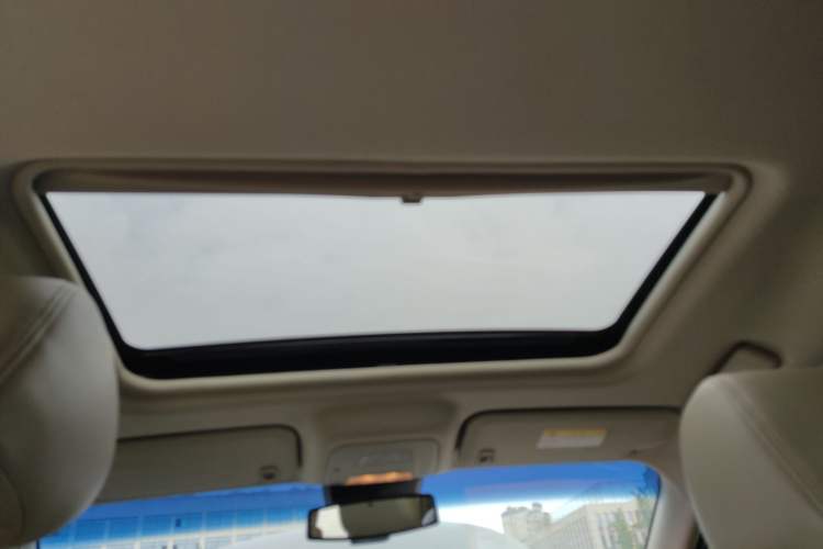 Used Buick GL8 2018 28T Luxury Model China VI Standard