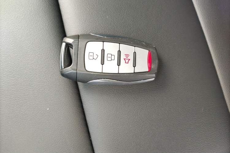 Used Great Wall Poer 2023 2.0T Commercial Version Automatic Diesel Two-Wheel Drive Elite Trim with Long Bed – GW4D20M
