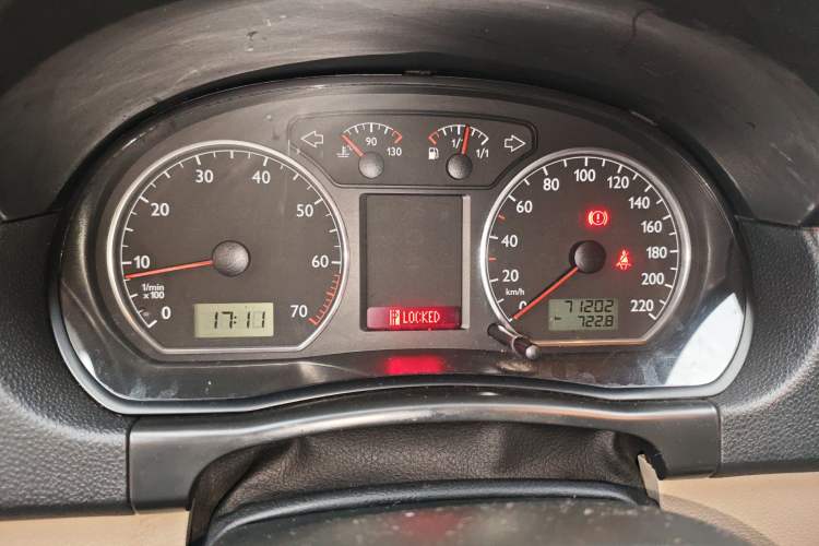 Used Volkswagen Polo 2011 Jingqu 1.6L Automatic Siku Edition Instrument Cluster