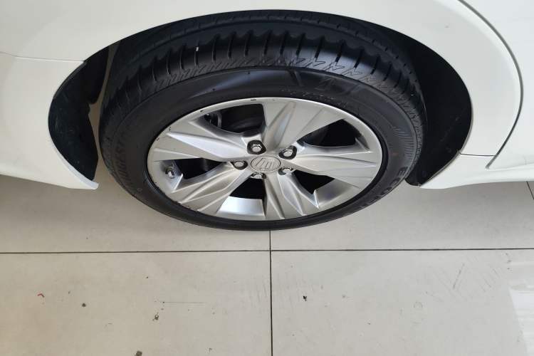 Used Toyota Crown 2015 2.0T Fashion Edition
