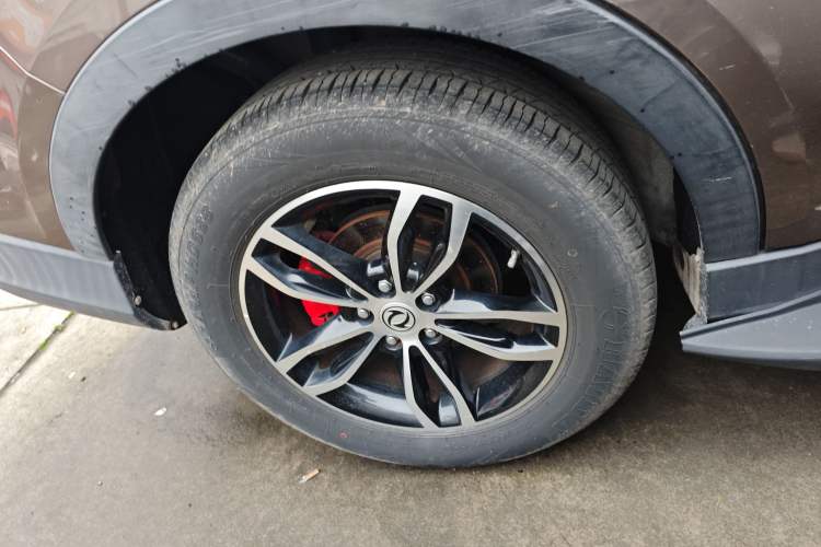 Used Dongfeng Fengon 580 2017 1.5T CVT Smart Style Model Right Rear Wheel Hub