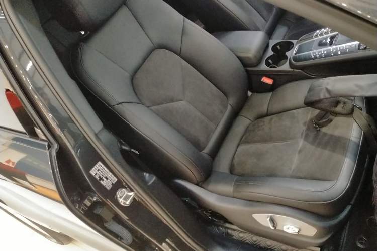 Used Porsche Macan 2021 Macan 2.0T
