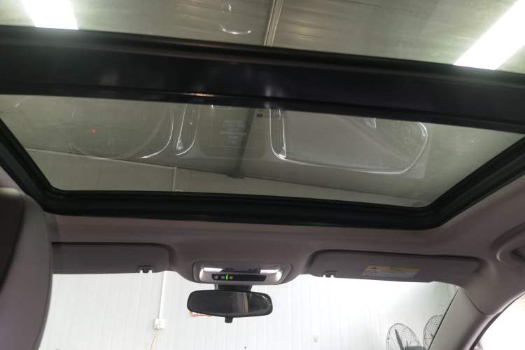 Used Chevrolet Malibu XL 2017 1.5T Dual-Clutch Ruimao Edition Headliner