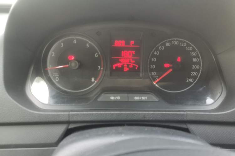 Used Volkswagen Jetta 2017 1.5L Automatic Fashion Model Instrument Cluster