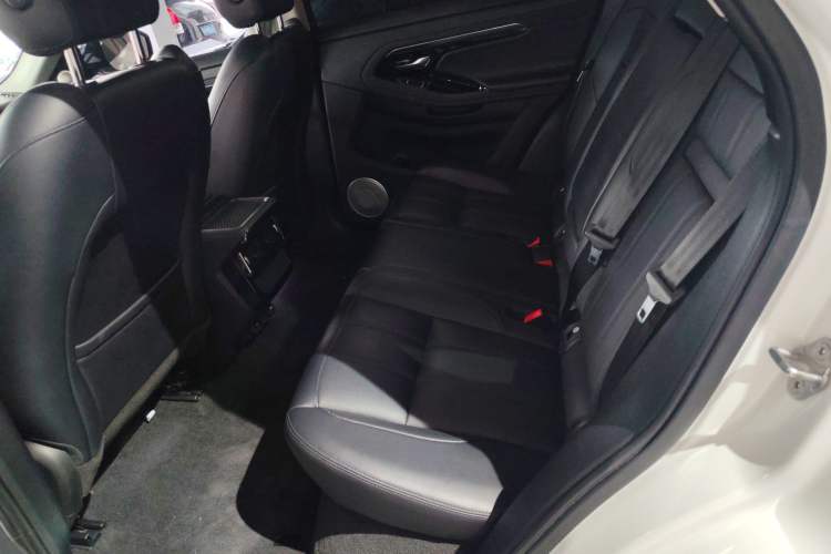 Used Land Rover Range Evoque 2021 Range Rover Evoque 200 PS R-Dynamic Standard Elite Edition Left Rear Seat