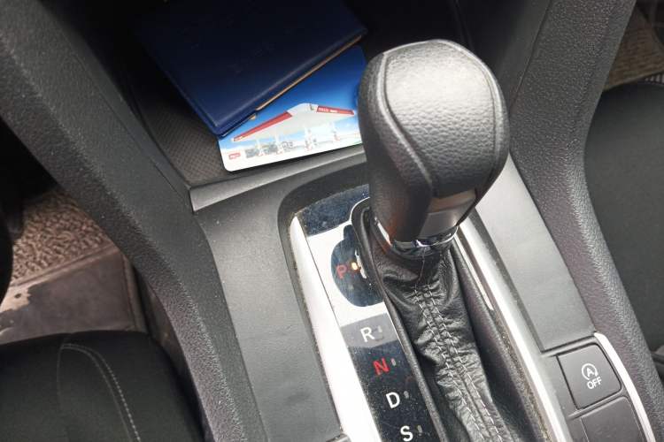 Used Honda Civic 2019 220TURBO CVT Dynamic Edition China VI Emission Standard Gear Lever