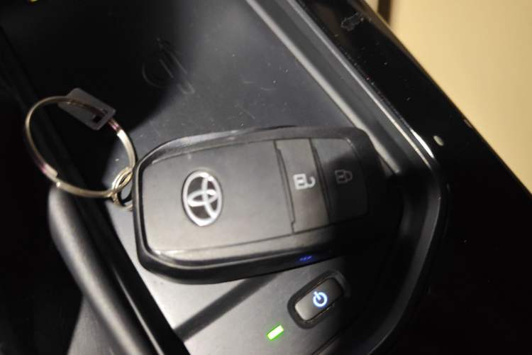 Used Toyota Land Cruiser  Vehicle Key