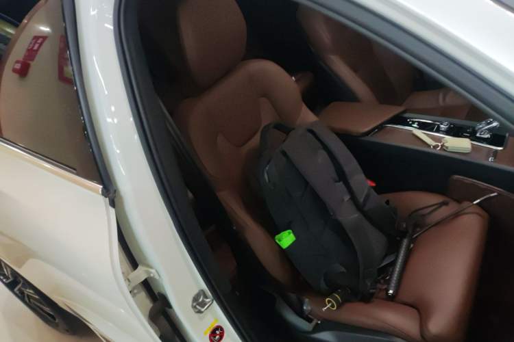 Used Volvo XC60 2022 B5 4x4 Smart Luxury Edition
