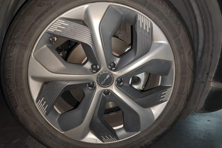 Used BYD Frigate 07 2023 DM-i 100KM Prestige Model Right Front Wheel Hub