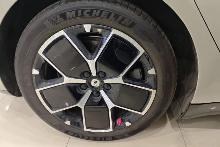 Used Xiaomi Auto SU7 2024 Rear-Drive Long-Range Intelligent Driving Version