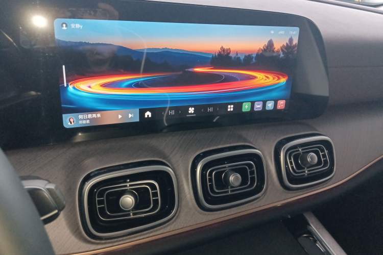 Used Chery Tiggo 9 C-DM 2025 1.5T 106KM Ultra-Comfort Edition 5 Seats Lithium-NMC