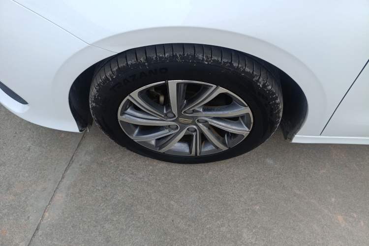 Used Geely Auto Binray 2018 14T CVT Colorful Edition Exterior 4