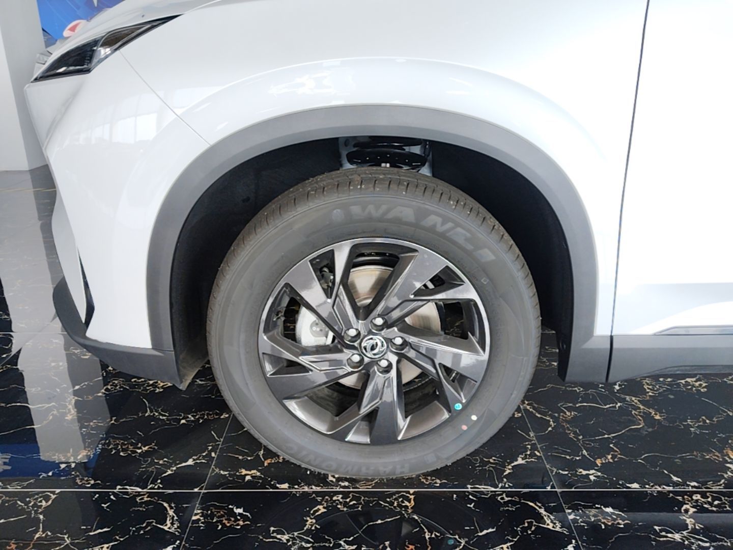 Dongfeng Aeolus SKY EV01 2025 530 km AIR Elite Edition — снимка 10