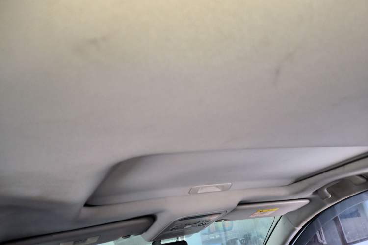 Used FORTHING Joyear X5 2017 1.6L CVT Luxury Model Headliner