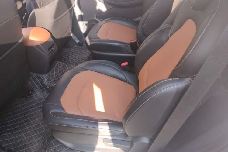 Used Wuling Hongguang S3 2019 1.5L Manual Comfort Model China VI Standard
