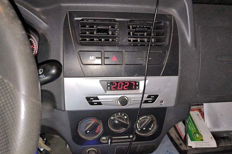 Used Dongfeng Xiaokang K07S 2015 1.2L Standard Model DK12-05
