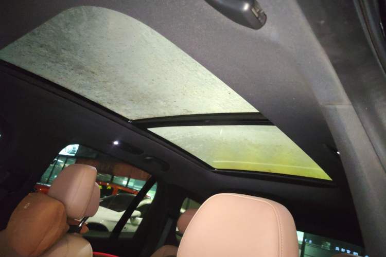 Used Nio ES8 2022 100kWh Signature Edition Six-Seater Headliner