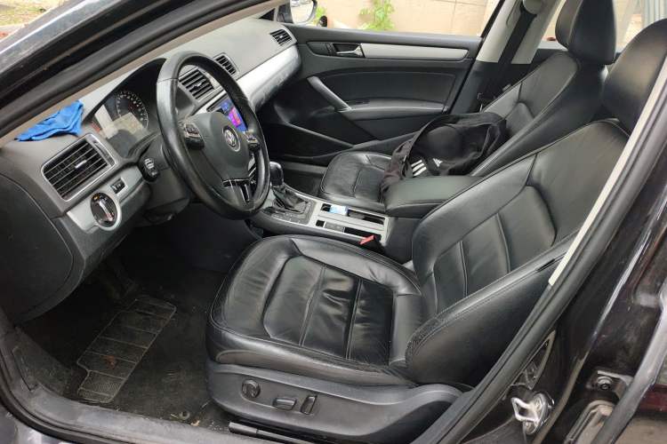 Used Volkswagen Passat 2015 1.8TSI DSG Prestige Edition Left Front Seat