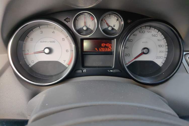 Used Peugeot 308 2012 1.6L Manual YouShang Edition
