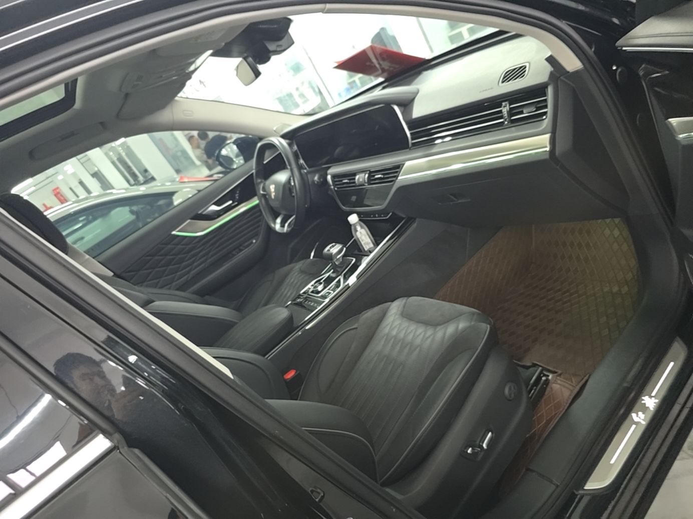 Hongqi HS5 2022 2.0T Smart Connect Flagship All-Wheel Drive LeGou Edition — снимка 19
