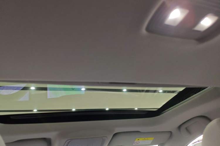 Used BYD Seal 05 DM-i 2025 DM-i Intelligent Drive 120KM Flagship Model Headliner