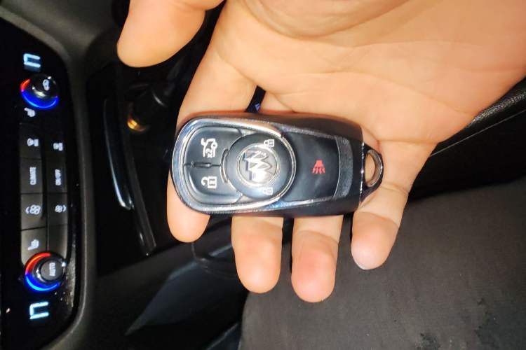 Used Buick Regal 2019 Revised 20T Luxury Version China VI Standard