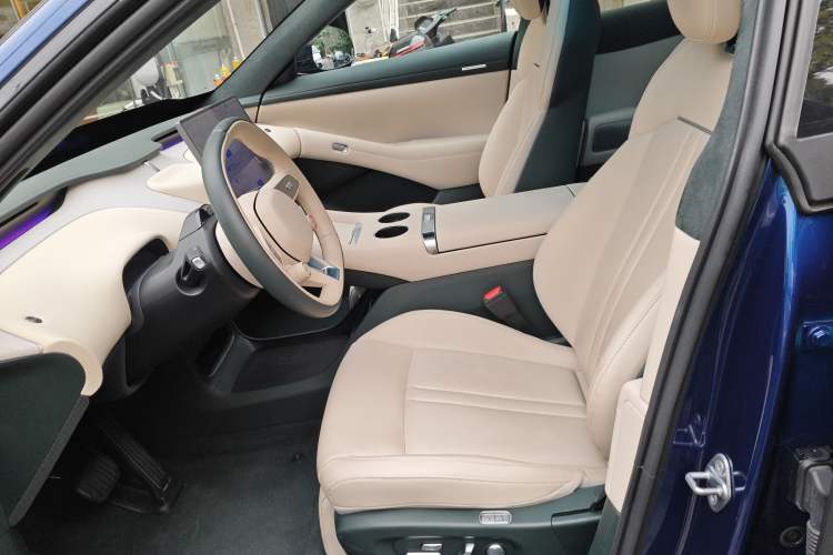 Used Xiaomi Auto YU7 2025 Ultra-Long Range High-Performance All-Wheel-Drive Max Edition Left Front Seat