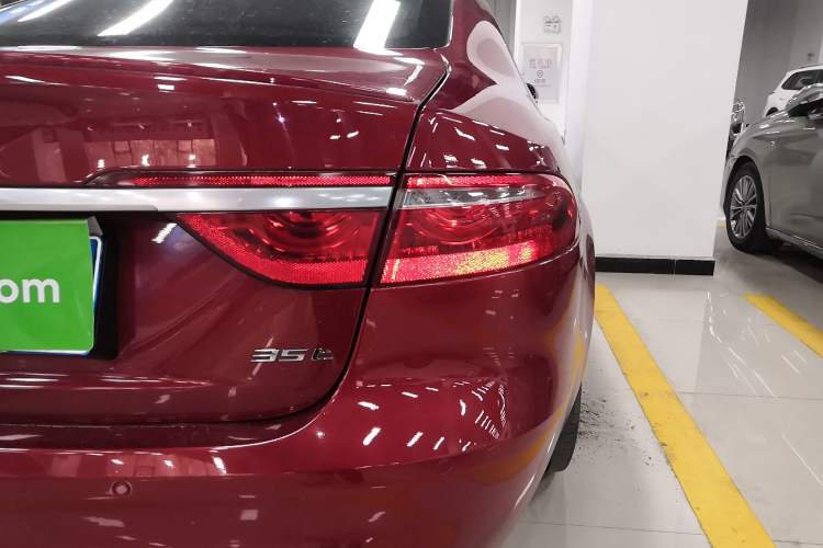 Used Jaguar XF 2016 XF 3.0 SC Two-Wheel-Drive Luxury Edition
