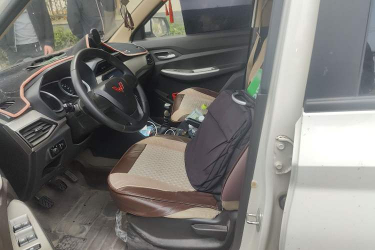 Used Wuling Hongguang 2021 1.5L S Comfort Edition LAR
