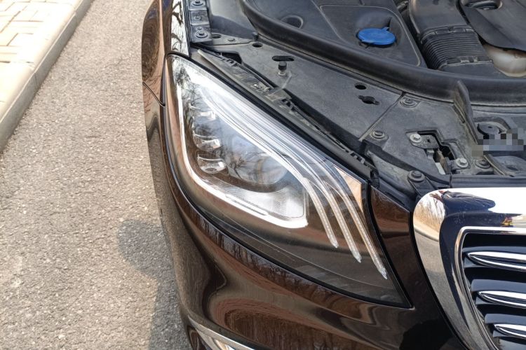 Used Mercedes-Benz Maybach S-Class 2018 S 450 4MATIC Right Front Headlight