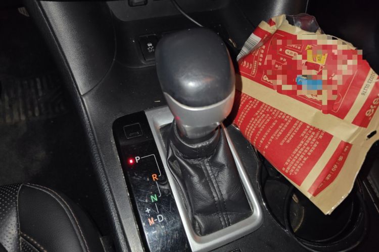 Used Toyota Highlander 2018 2.0T Four-Wheel Drive Luxury Edition 7 Seats China V Emission Standard
