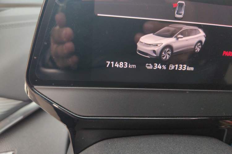 Used Volkswagen ID.4 CROZZ 2022 Standard Range PURE Edition Odometer Close Up