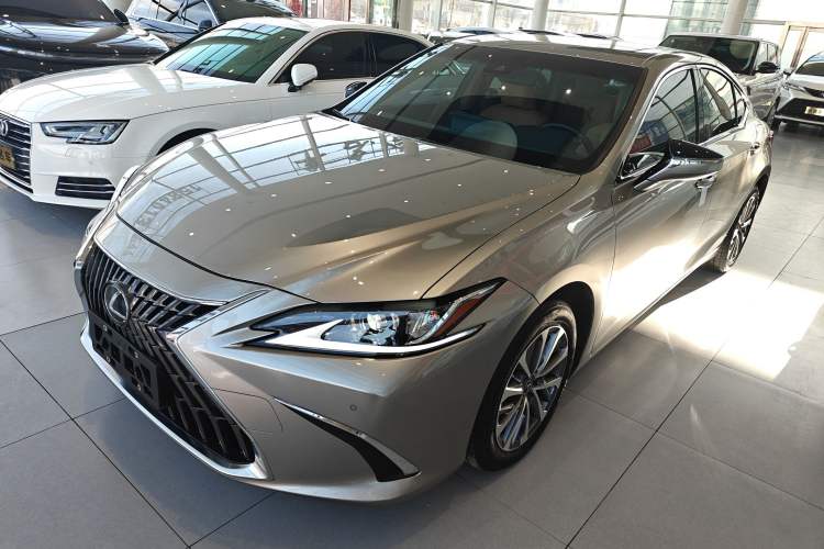 Used Lexus ES 2023 200 Excellence Edition