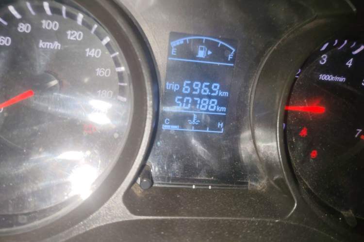 Used Jinbei 750 2016 1.5L Flagship Edition
