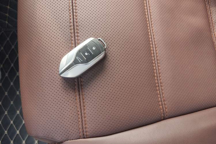 Used Yema T70 2016 Upgraded Model 1.8T CVT Flagship Edition