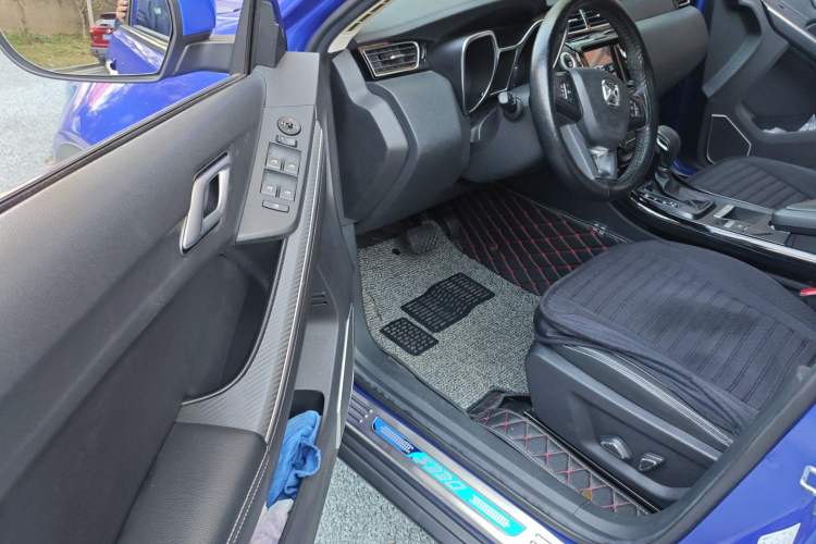 Used JMC Yusheng S330 2016 1.5L GTDi Automatic Two-Wheel Drive Prestige Edition
