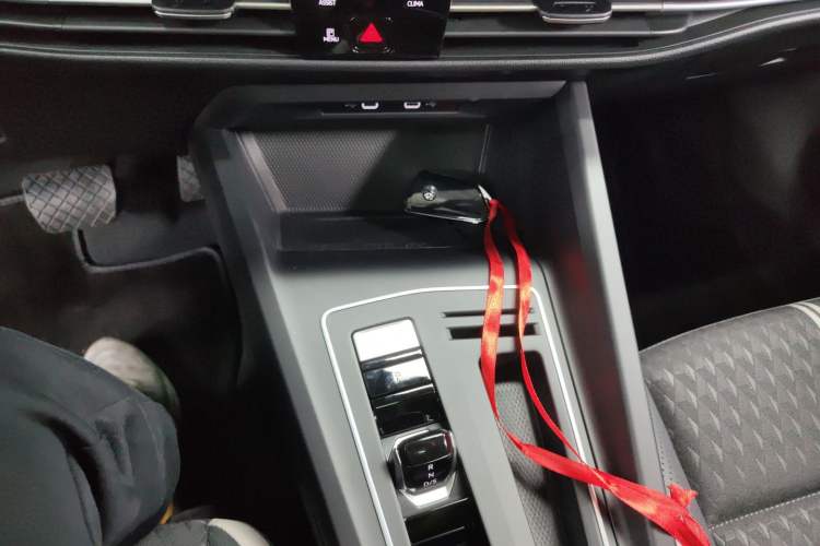 Used Volkswagen Golf 2025 Facelifted 300TSI Pro