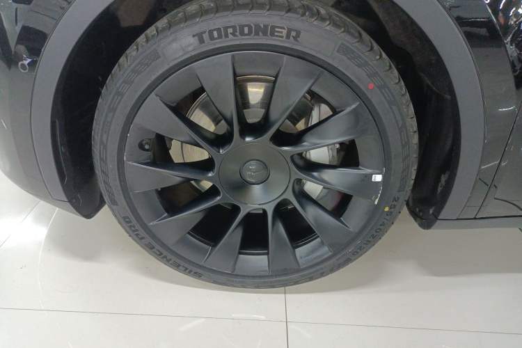 Used Tesla Model Y 2022 Rear-Wheel-Drive Version
