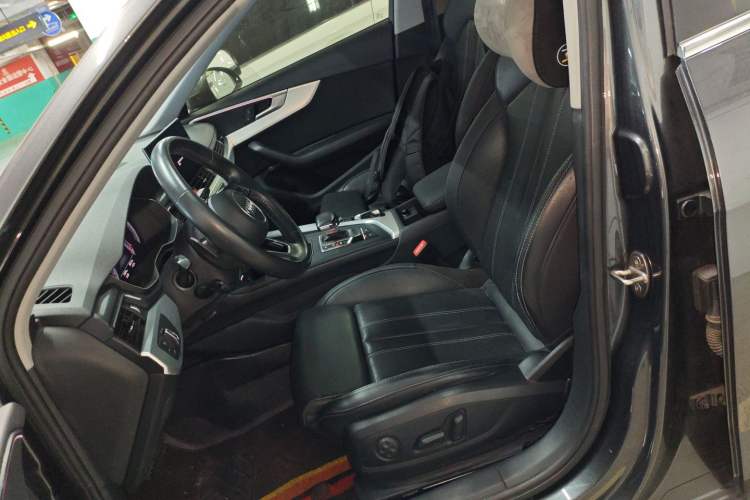 Used Audi A4L 2020 40 TFSI Luxury Dynamic Model